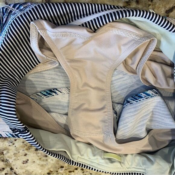 Lululemon Speed Short *4-way Stretch Blurry Belle Multi/Tink Stripe Size 6 - Picture 9 of 10